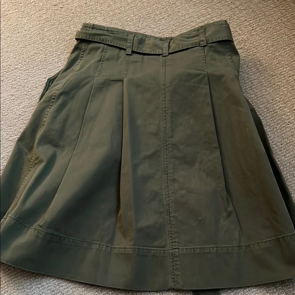 NWT J. Crew Double-breasted Olive Green Skirt, size 2 - Picture 5 of 6